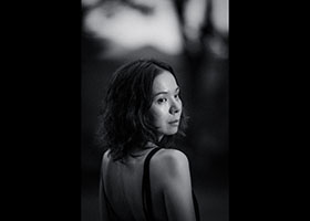 児玉奈央